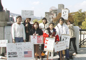 8月6かの反戦マーチ